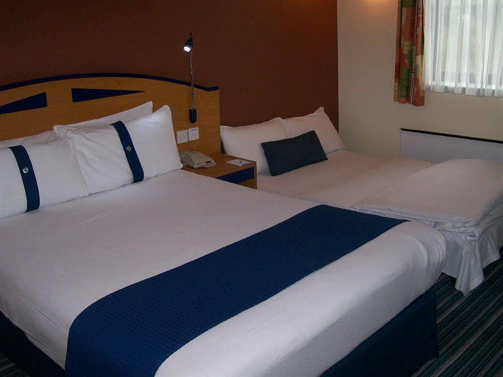 Holiday Inn Express Birmingham - Castle Bromwich, An Ihg Hotel מראה חיצוני תמונה